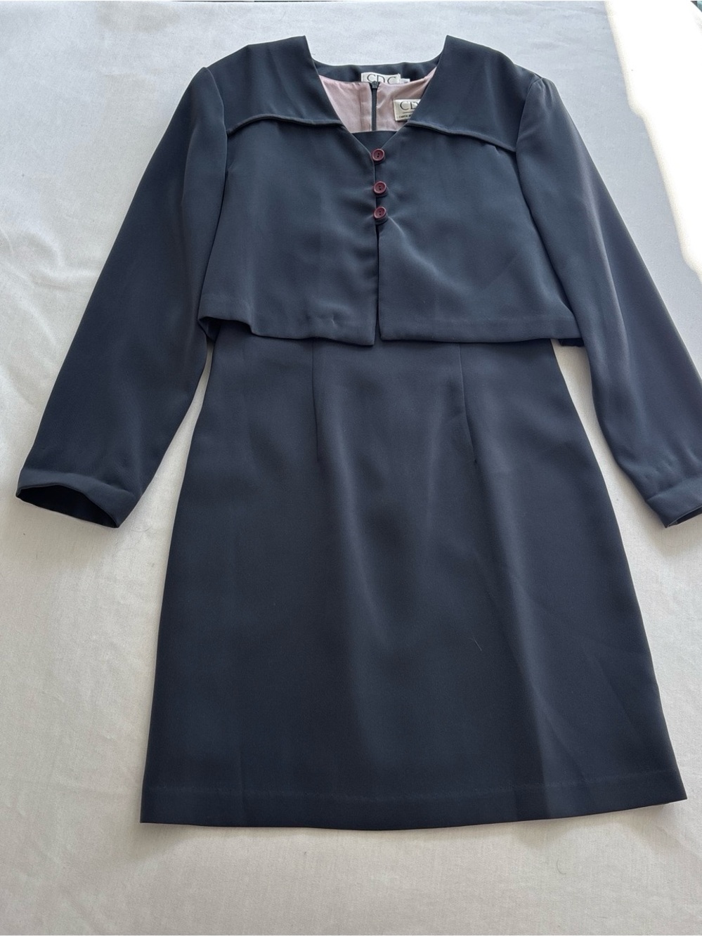 CDC Caren Desirée Charcoal Grey 2-Piece Suit Dress Set Pink Lined Size 4